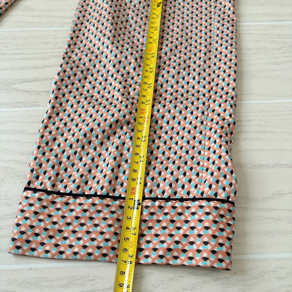 Victoria’s Secret Satin Pajama Set Women’s Size Medium Geometric Print - Picture 8 of 13